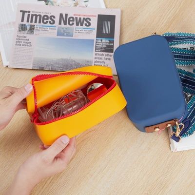 Γυναικεία BPA ελεύθερη ευέλικτη σφραγίδα τσάντα αξεσουάρ διοργανωτής για βούρτσες μακιγιάζ